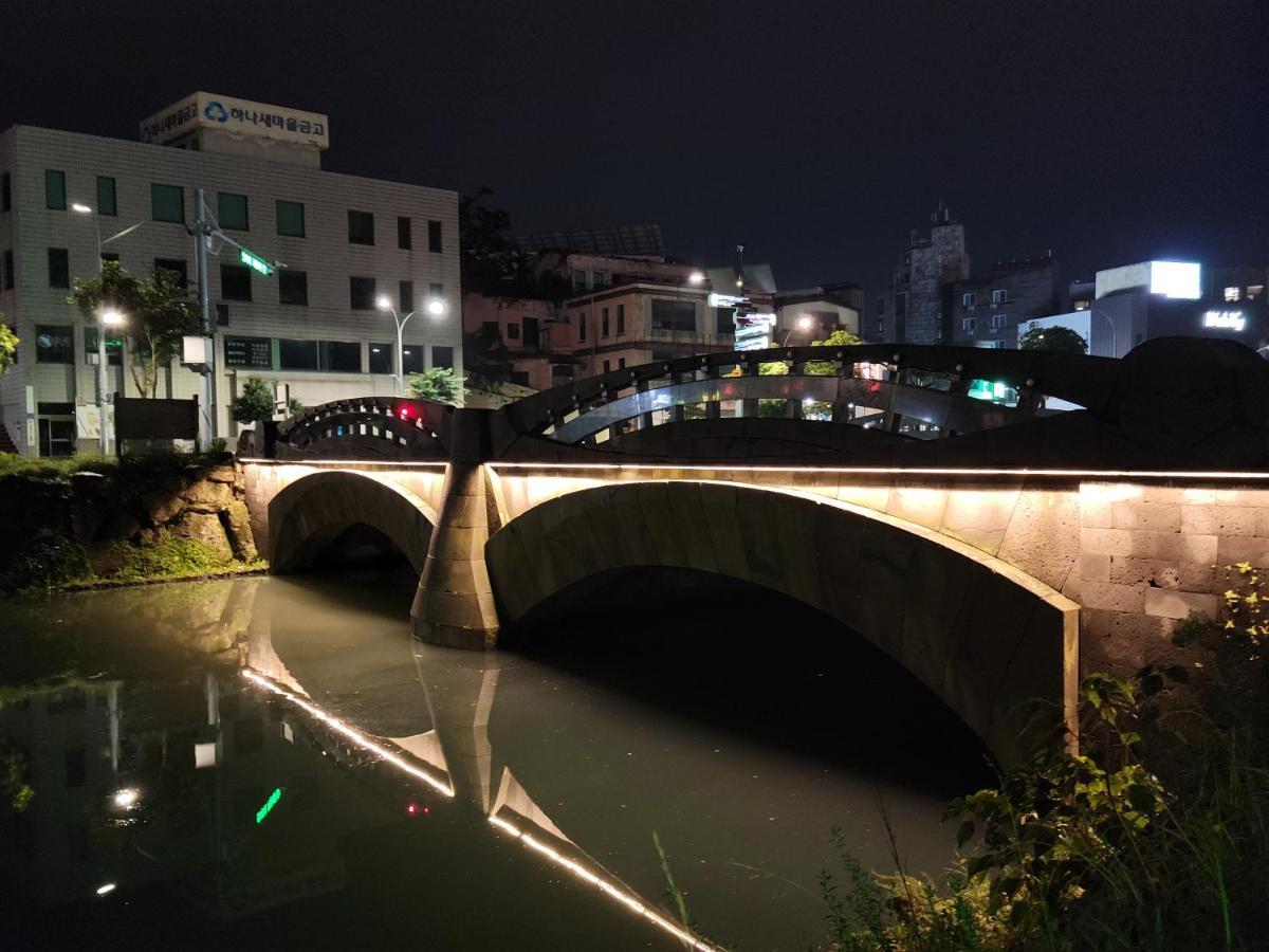 Jeju Vision House Hotell Eksteriør bilde